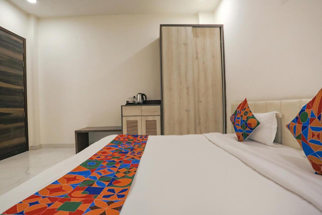 Fabhotel Ab Inn Huda City Center Гургаон Екстериор снимка