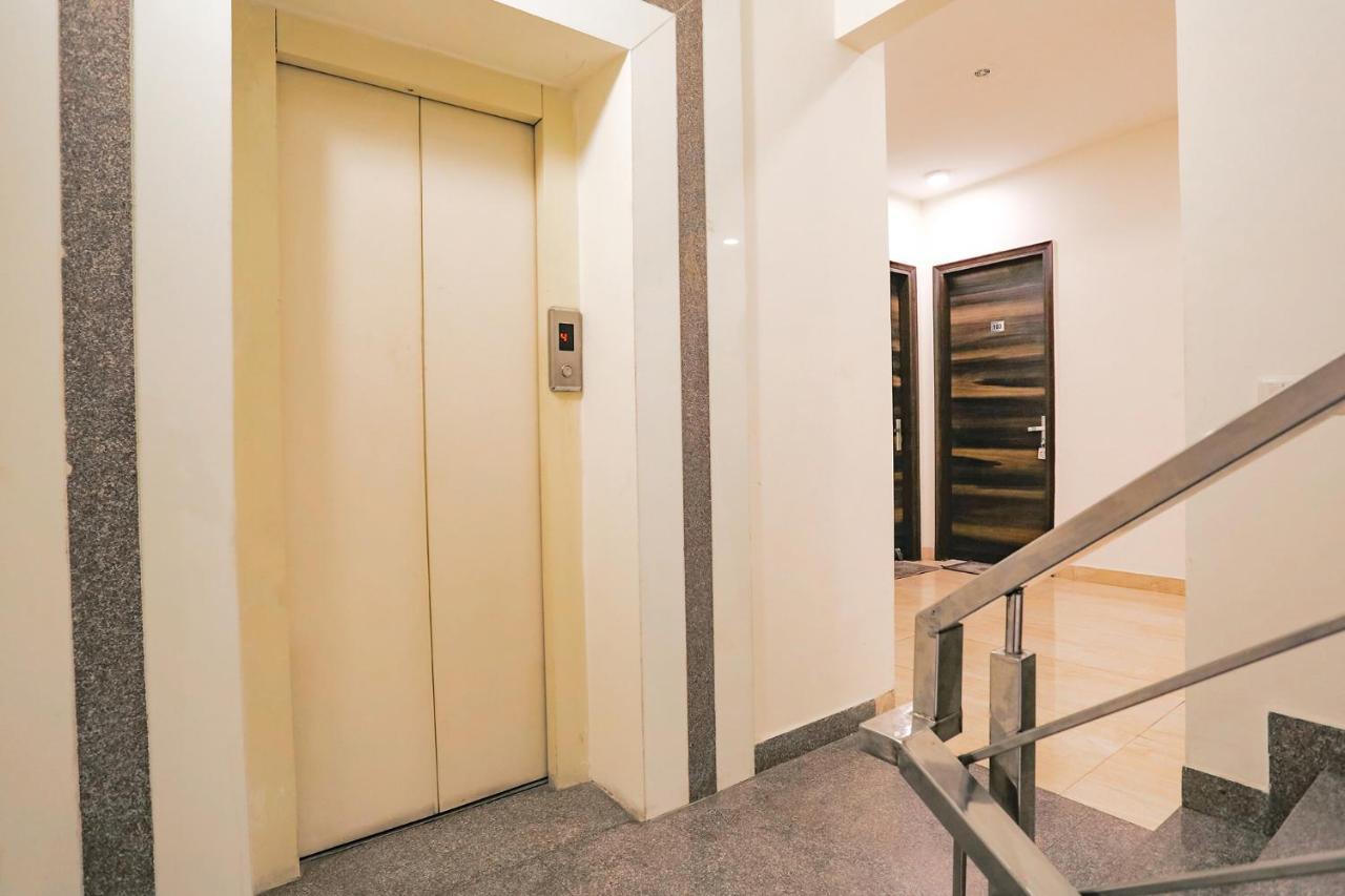 Fabhotel Ab Inn Huda City Center Гургаон Екстериор снимка